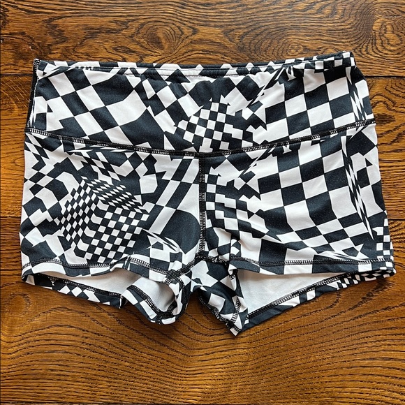 FLEO OG Low Rise Patterned Shorts Bundle - Picture 4 of 7